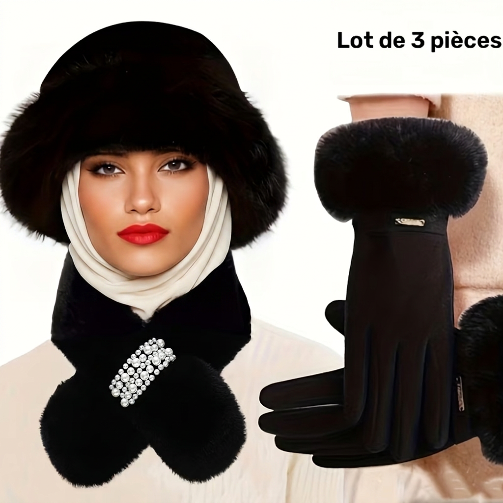 Femme avec un foulard sous le bonnet, mêmes accessoires noirs