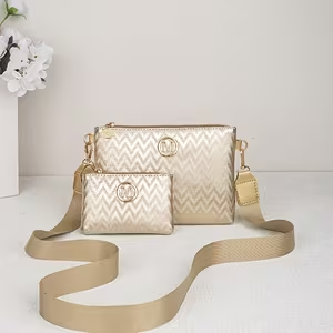 Sac Légèreté champagne et son micro-sac assorti avec motif en chevrons et large bandoulière